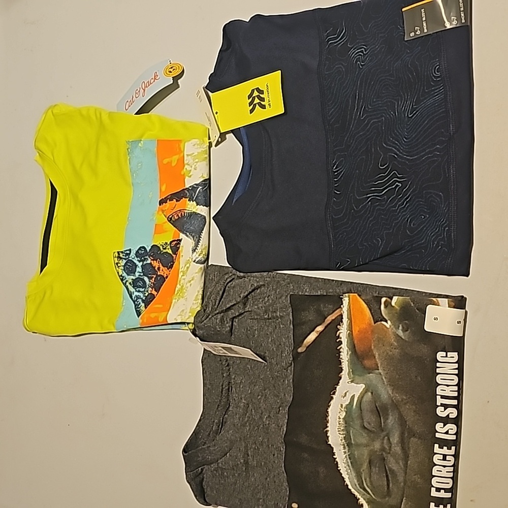 Boy's T-Shirts‎ Size Small